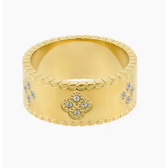 Adornia Tarnish Resistant 18k Gold Plated Crystal Clover Band Ring Size 8 - Picture 1 of 3